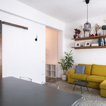 Apartament Domus Deiana Cagliari Zewnętrze zdjęcie