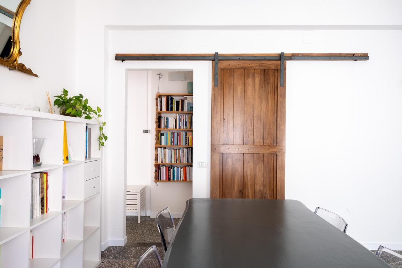 Apartament Domus Deiana Cagliari Zewnętrze zdjęcie