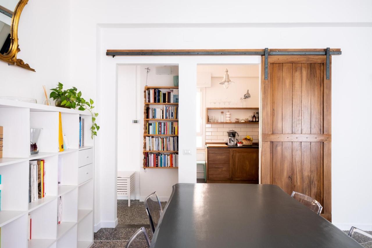 Apartament Domus Deiana Cagliari Zewnętrze zdjęcie