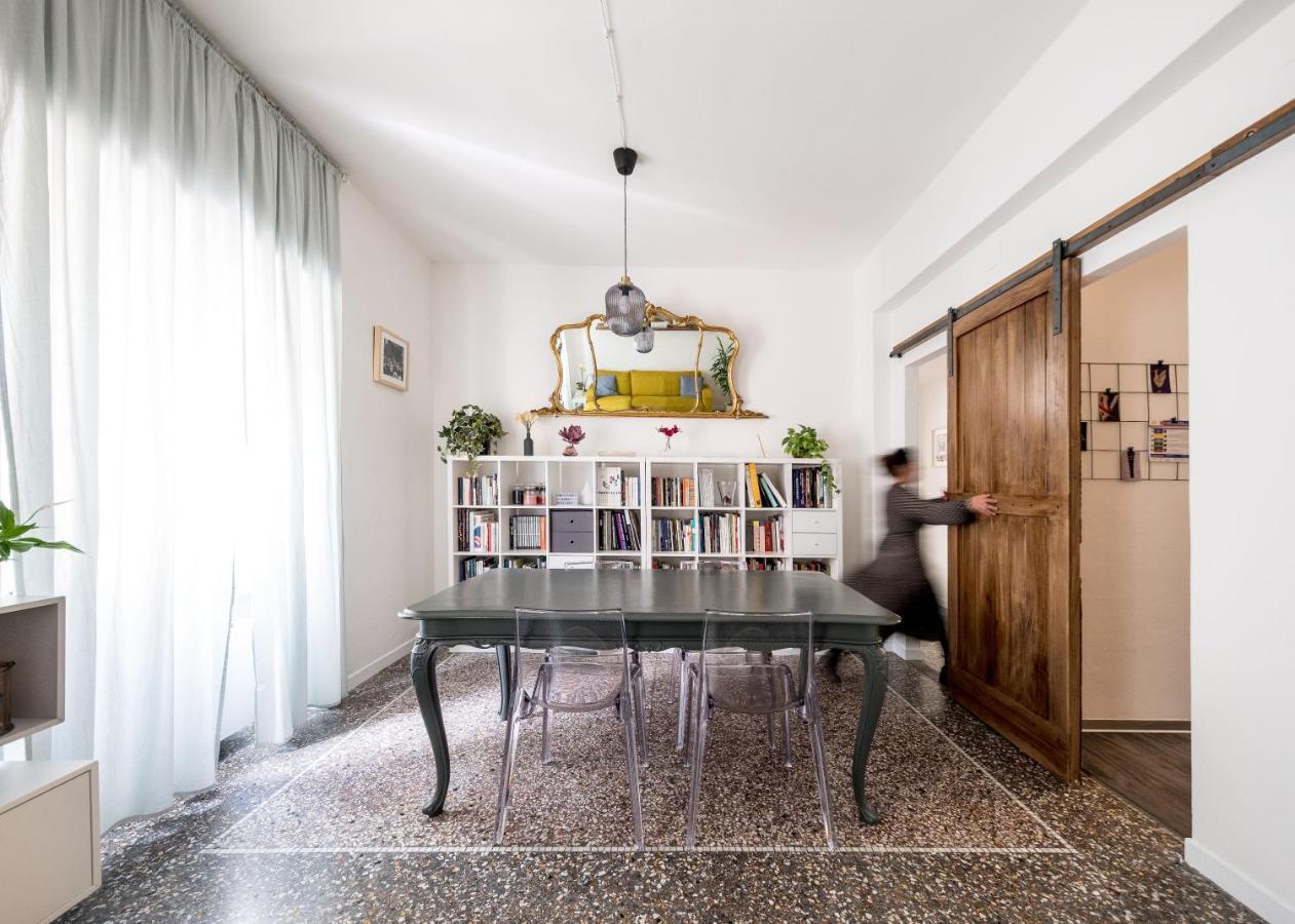 Apartament Domus Deiana Cagliari Zewnętrze zdjęcie