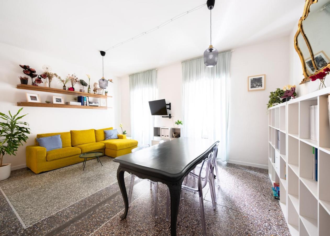 Apartament Domus Deiana Cagliari Zewnętrze zdjęcie